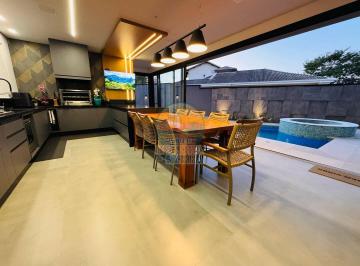 Casa · 338m² · 3 Quartos · 4 Vagas · Residência Exclusiva com Vista para a Serra do Japy – Sofisticação