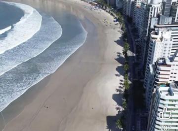 Apartamento · 140m² · 3 Quartos · 2 Vagas · 3 dormitórios. Frente ao mar, Guarujá andar alto. Mobiliado