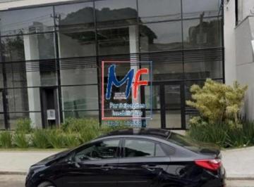 Comercial · 170m² · Excelente loja em Moema, 170 m² a.c., com mezanino, 2 banheiros, infraestrutura para ar condicionado