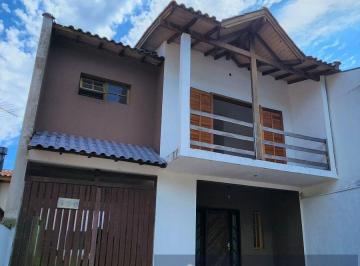 Casa · 160m² · 3 Quartos · 5 Vagas · Ampla Casa Sobrado junto a Avenida principal do bairro