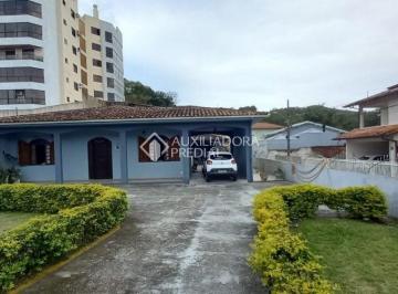 733956_i1i96Gx3_7339566893ce8e4d659.jpg · Casa térrea em terreno com 797,94m2 - João Paulo - Florianópolis/SC