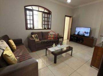 Apartamento · 157m² · 3 Quartos · 3 Vagas · OTIMA OPORTUNIDADE NO CENTRO DE ITAÚNA-MG