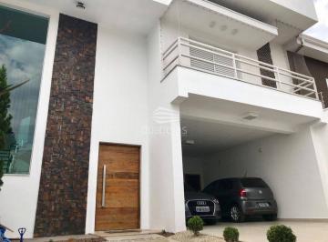 Casa · 250m² · 3 Quartos · 4 Vagas · Linda Casa à venda em Cruzeiro – Aceita Permuta em São José dos Campos e Ubatuba