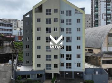 Apartamento · 2 Quartos · Apartamento de 02 quartos no Centro – Edifício Marinaua