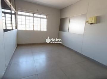 Comercial · 150m² · Sala disponível para locação no bairro Bom Jesus em Uberlândia-MG