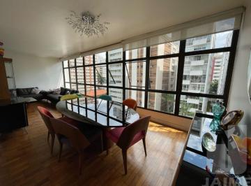 Apartamento · 175m² · 3 Quartos · 1 Vaga · Apartamento amplo à venda, com planta generosa e excelente distribuição;