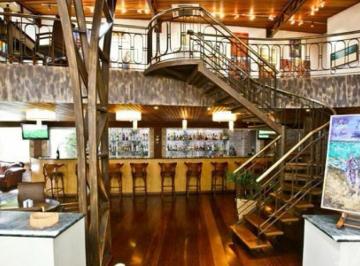 Comercial · 603m² · Casa Comercial com 700mts em Santa Cecilia.
