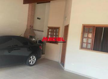 Casa · 90m² · 3 Quartos · 3 Vagas · Casa ampla com 3 dormitórios no Jardim Santa Júlia