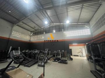 Comercial · 821m² · 13 Vagas · Venda e Aluguel de Galpão, 820.55 m², por aluguel de R$ 25 mil e venda de R$ 4 milhões em Guaratiba.