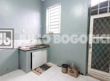 Casa · 108m² · 3 Quartos · 1 Vaga · EXCELENTE CASA COM 3 QUARTOS, QUINTAL, VAGA