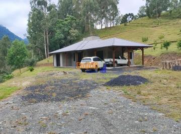 v8ufxg42ogezotixy2vhyzez_md · Sitio com casa nova em Urubici- SC, linda vista e bom acesso. Pomar e natureza