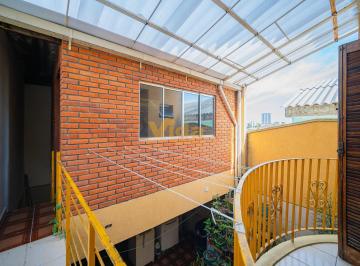 Casa · 242m² · 4 Quartos · 2 Vagas · Casa á venda, Cidade das Flores, 04 quartos.
