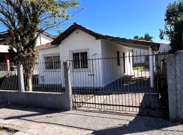 Casa · 60m² · 3 Quartos · 2 Vagas · Lote à venda no Bairro Oficinas