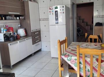 Casa · 80m² · 3 Quartos · Excelente oportunidade
