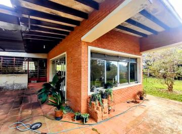 Foto 58 · Chácara à venda toda gramada e arborizada com 3 casas, localizada no bairro da Colônia em Jundiaí.