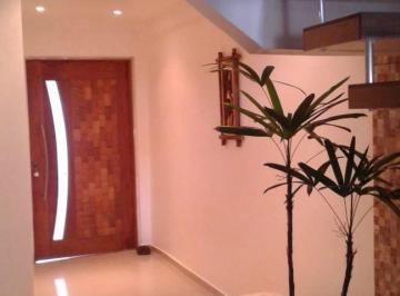 Casa · 294m² · 5 Quartos · 1 Vaga · Sobrado em Itaquaquecetuba