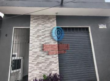 Casa · 222m² · 5 Quartos · 1 Vaga · Casa ampla com 220 metros quadrados em Jardim Helena.