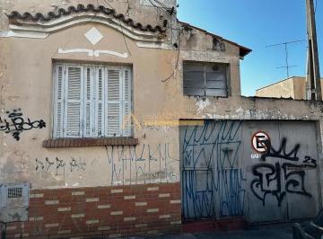 img-20230807-wa00771694698859984.jpg · Casa comercial e resindencial à venda, contém edícula, com 302m²de terreno e 230m² de construção, Ce