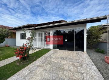 imagem-do-whatsapp-de-2025-01-11-a-s-14-39-33_541c50b81736939926730.jpg · Casa à venda em amplo terreno, PRAIA ALEGRE, Penha, SC