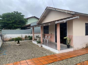 img-20240430-wa00361714506757014.jpg · Casa à venda, localização privilegiada, Centro, Penha, SC