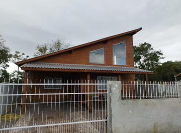 casaavendabelavistapalhocasc_1657651764351.jpg · Linda casa unifamiliar de 4 dormitórios à venda, no Residencial Bela Vista em Palhoça. Não perca est