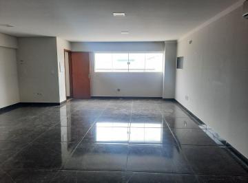 sala-dentro-de-predio-na-avenida-jose-paulino1684331131937fcmiz.jpg · Imoveis - no Parque da Figueira