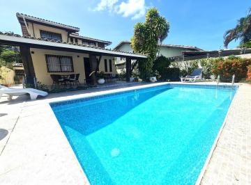 Casa de 4 quartos, Lauro de Freitas · Casa com piscina em Vilas do Atlântico!! 