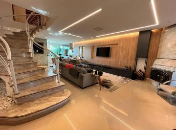 Casa · 410m² · 3 Quartos · 8 Vagas · Sobrado em Olímpico