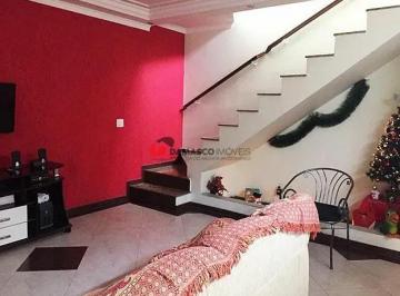 Casa · 325m² · 3 Quartos · 2 Vagas · Sobrado em Olímpico