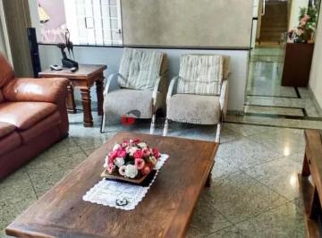 Casa · 219m² · 4 Quartos · 5 Vagas · Sobrado em Olímpico