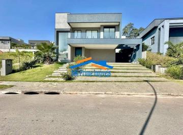 Casa · 374m² · 4 Quartos · 6 Vagas · Cond. Vintage - Zero Km, 3 sts + 1 reversível no térreo!