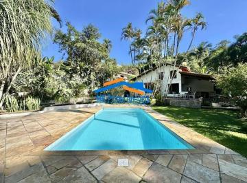 Casa · 473m² · 3 Quartos · 8 Vagas · Cond. Jardim Algarve - 3 dorm /1 suíte + LOFT hóspedes. Piscina e gourmet!