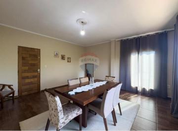 Casa · 243m² · 3 Quartos · 2 Vagas · Casa em Centro, Botucatu/SP de 243m² 3 quartos à venda por R$ 550.000,00
