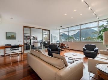11916-20250818200250_zap.jpg · Excelente apartamento com planta circular em localização valorizada da Lagoa.