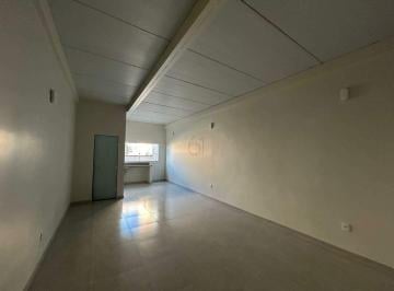 Apartamento · 34m² · 1 Quarto · OPORTUNIDADE, KITNET EM VÃO LIVRE, REFORMADA, PRÉDIO COM ELEVADOR EM ÓTIMA LOCALIZAÇÃO!