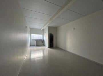 Apartamento · 34m² · 1 Quarto · OPORTUNIDADE, KITNET EM VÃO LIVRE, REFORMADA, PRÉDIO COM ELEVADOR EM ÓTIMA LOCALIZAÇÃO!