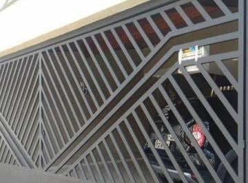 Casa · 300m² · 4 Quartos · 4 Vagas · Sobrado com 4 dormitórios para alugar, 300 m² por R$ 7.142,00/mês - Utinga - Santo André/SP