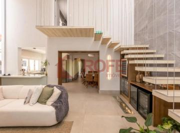 Casa · 319m² · 4 Quartos · 4 Vagas · Seu Novo Lar de Alto Padrão no Planalto Paulista