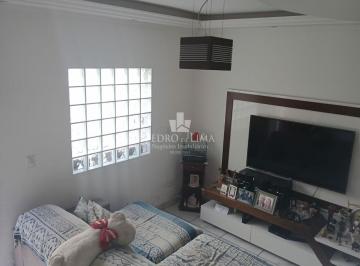 Casa · 398m² · 3 Quartos · 8 Vagas · Casa com 3 quartos sendo 1 suite e outra casa nos fundos na Ponte Rasa