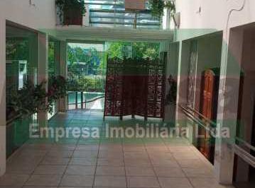 Casa · 600m² · 5 Quartos · 5 Vagas · Casa de rua / Residencial / Comercial / Praça 14 de Janeiro