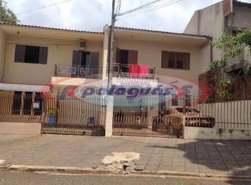 Casa · 215m² · 3 Quartos · 2 Vagas · VENDA | Sobrado, com 3 dormitórios em Jardim Alamar, Maringá
