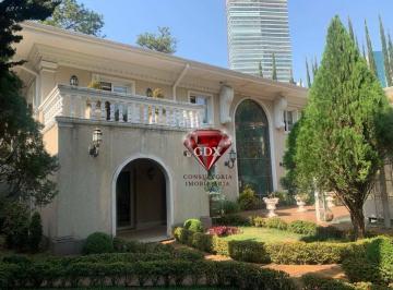 c687a59cb1def679790f6e88dd5c96ca26049700 · Casa no Jardim Europa