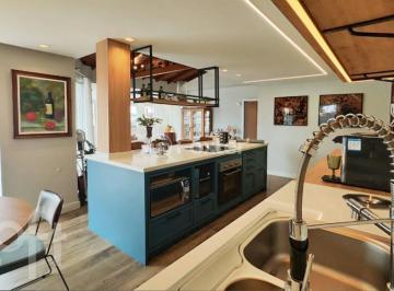 b0fbfd1a · Cobertura, 3 dormitórios, 217 m², em Kobrasol