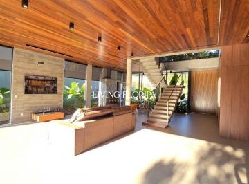 Casa · 492m² · 5 Quartos · Casa alto padrão com 5 Suítes à venda, com 492m² privativos, em condomínio fechado - Campeche, Flori