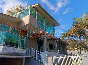 Casa · 272m² · 4 Quartos · 1 Vaga · Linda Casa no Bairro Macacu-Garopaba/SC