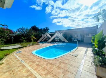 Casa · 320m² · 4 Quartos · 9 Vagas · Casa em Peruíbe