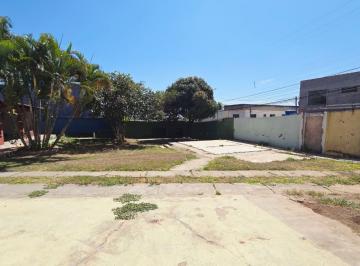 Comercial de 2 quartos, Águas Claras · Lote comercial 820 m arniqueira arniqueiras com casa simples condomínio