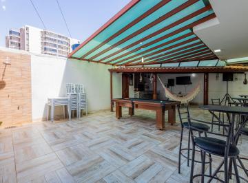 Casa de 6 quartos, Taguatinga · QSA 4 Casa duplex com 5 qtos (4 suítes), 6 vgs e lazer fantástico!