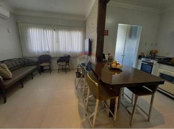 Apartamento · 65m² · 2 Quartos · 1 Vaga · Apartamento à venda à 50 metros da praia do Tombo, no Guarujá-SP