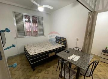 Apartamento · 29m² · 2 Quartos · 1 Vaga · Apartamento a venda Guarujá Kitnet sala ampla cozinha banheiro lavanderia à 50 metros da Praia do To